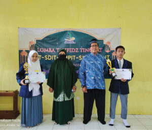 Juara-1-&-2-Lomba-Tahfidz-JSIT-2022